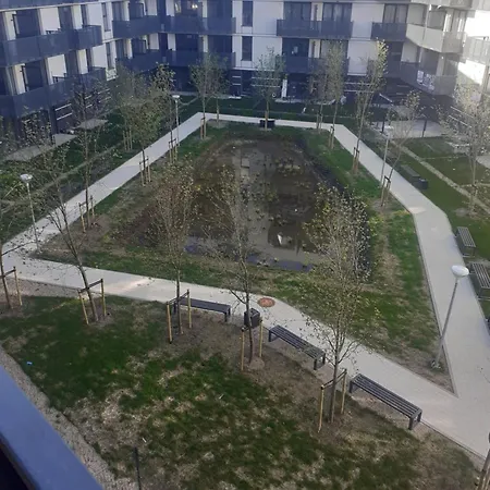Srodmiescie Apartment *